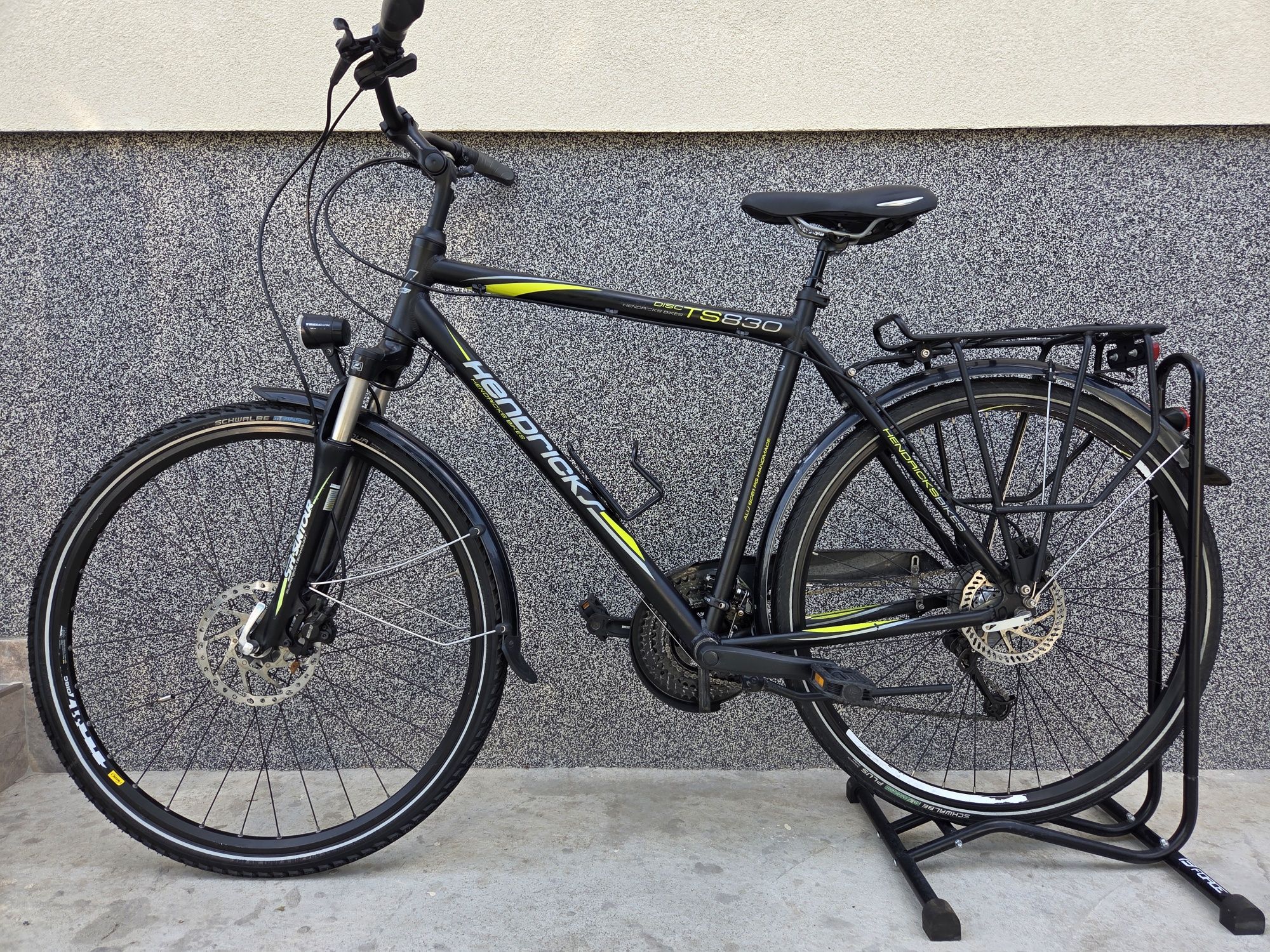 Немски алуминиев велосипед Hendricks 28" | Shimano Deore | ТОП!