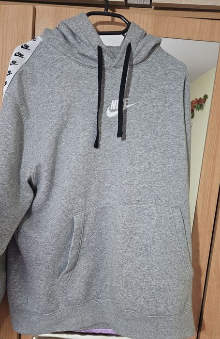 Оригинален суитчър Nike Essential Club Fleece L размер