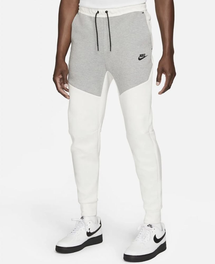 Мъжко долнище Nike Tech Fleece Cuffed White Heather Grey - размер L