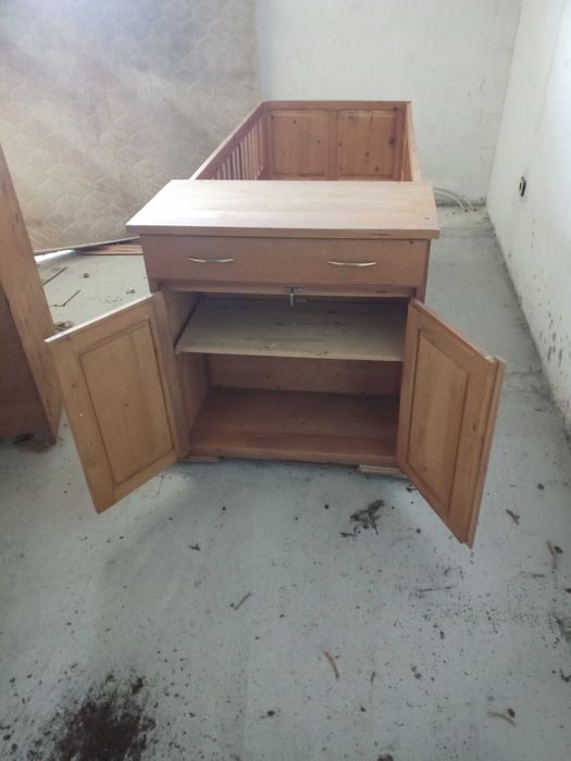 Детско легло за бебе от масив