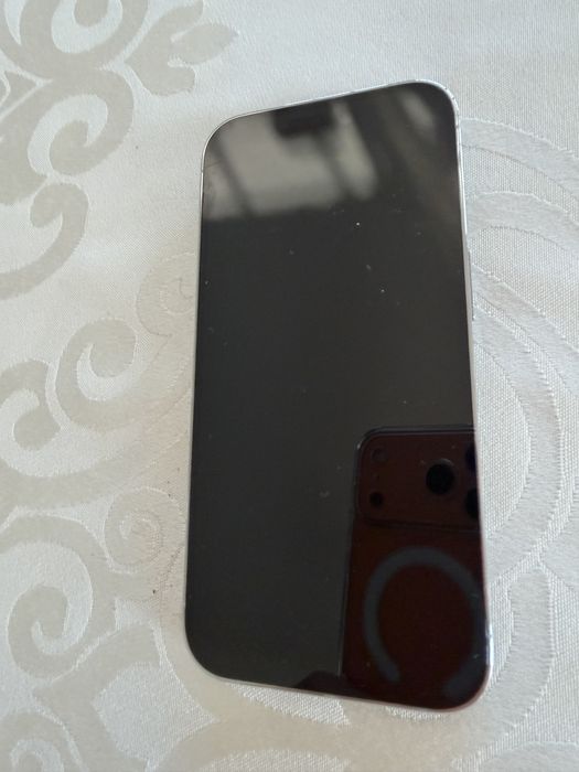 IPhone 14 Pro silver