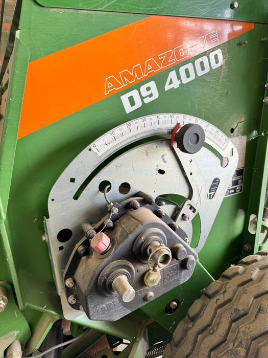 Semanatoare paioase Amazone D9 4000