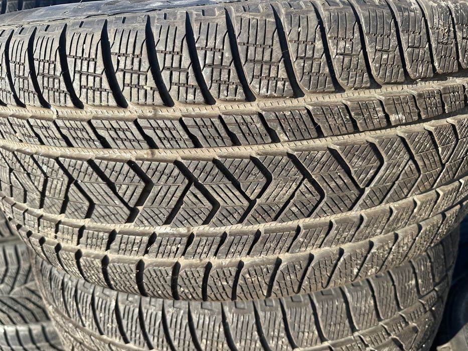 Гуми за джип 275 45 21 Pirelli Scorpion