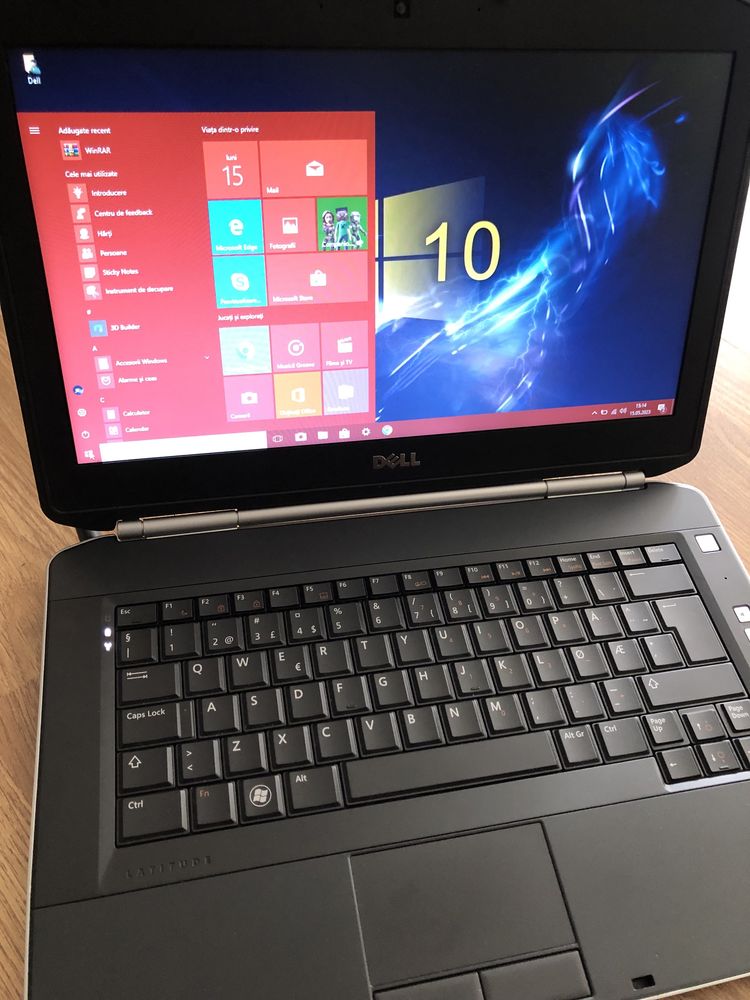Laptop DELL display 14,6,Windows 10,6gb ram ,250gb hdd cu incarcator
