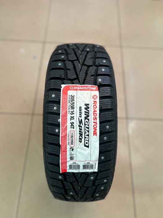 205/55 R16 Корея ROADSTONE (nexen) шипованные