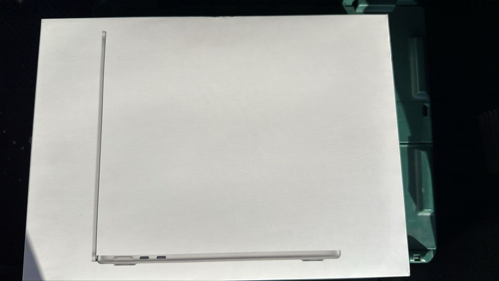 Macbook Air Laptop