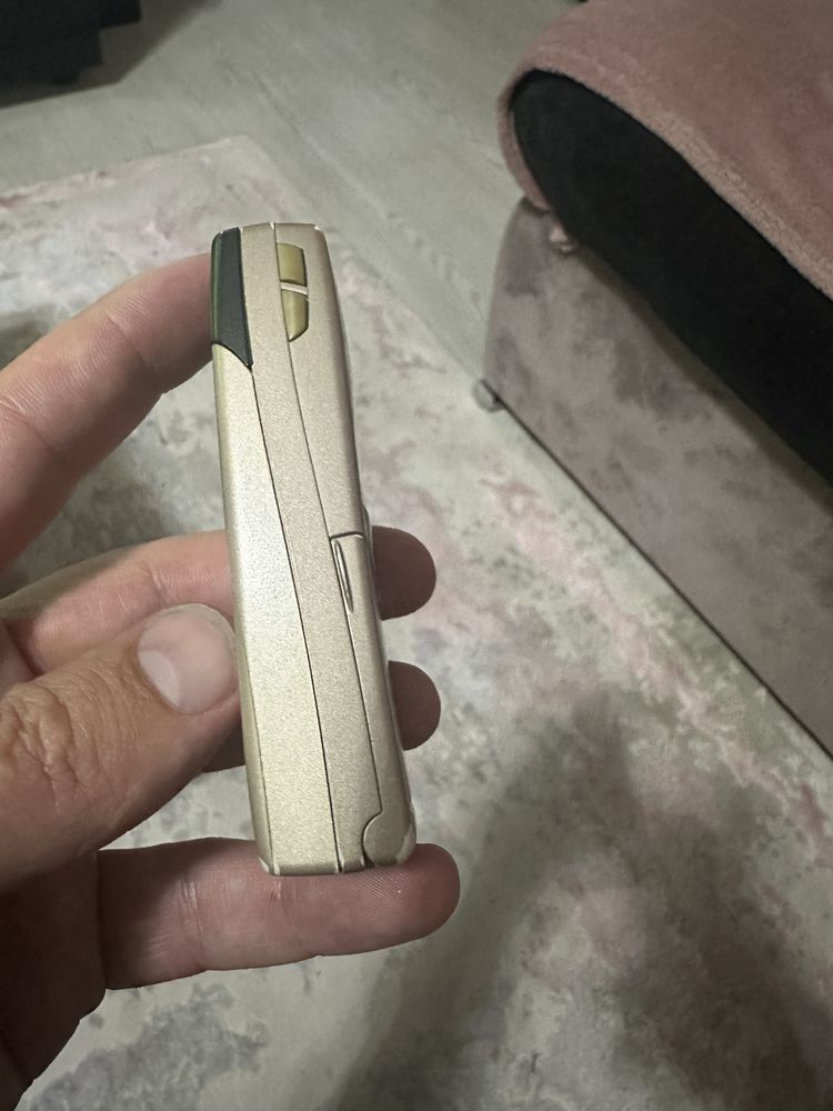 Vand nokia 6500 flip original