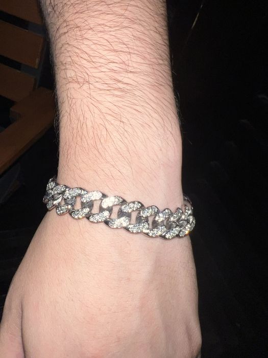 bratari tenis sigilate(cea din poza este a mea)