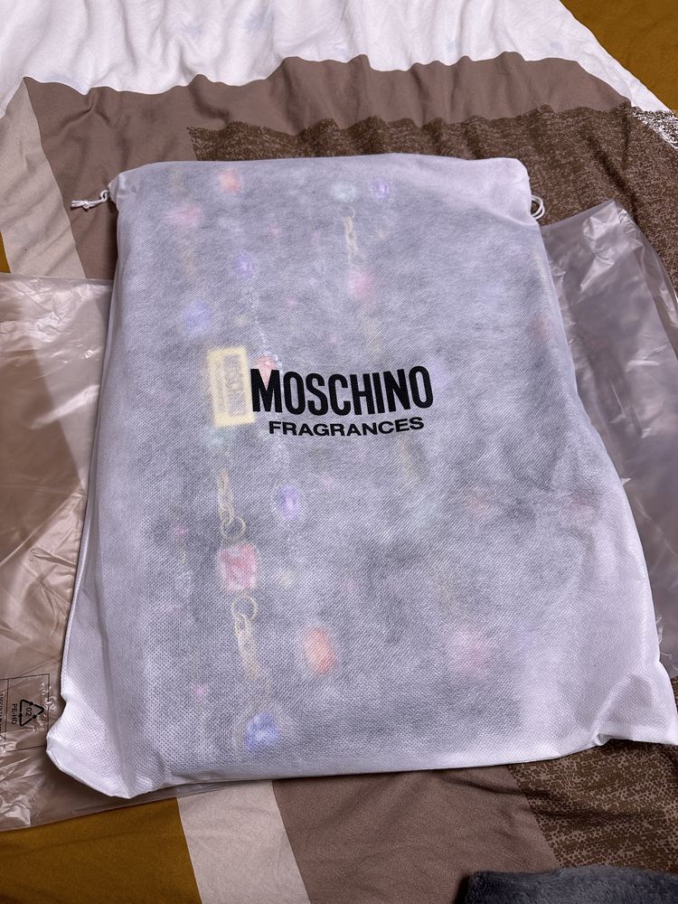 Weekend Bag Moschino fragrances