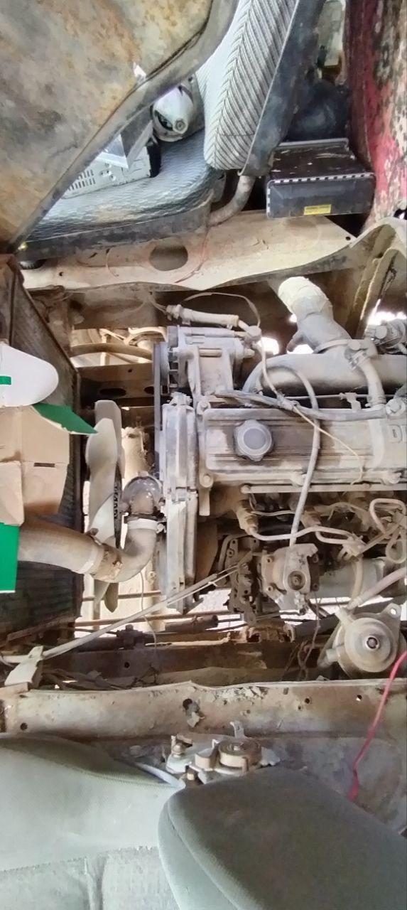 Uaz sotiladi yurib yuribti