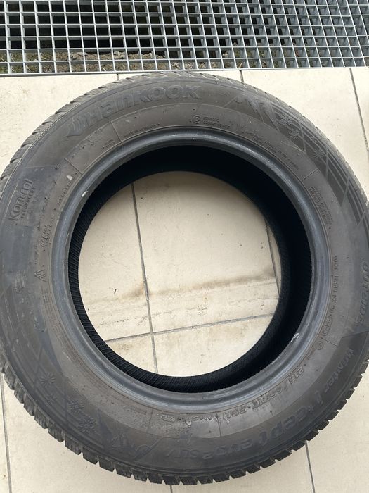 2 Anvelope de iarna Hankook - 217/65/R17 folosite