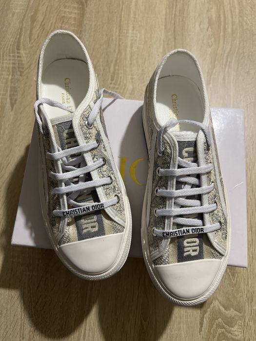 Dior walk’n’dior