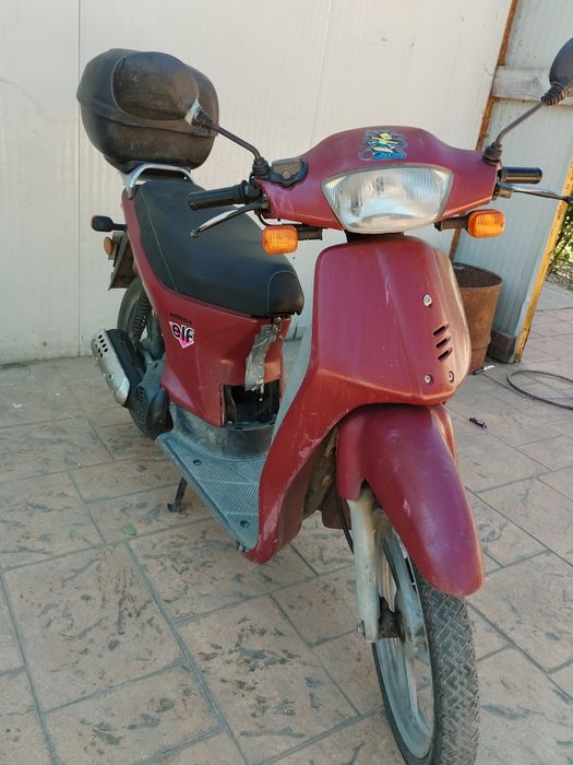 Vând scuter Honda SH