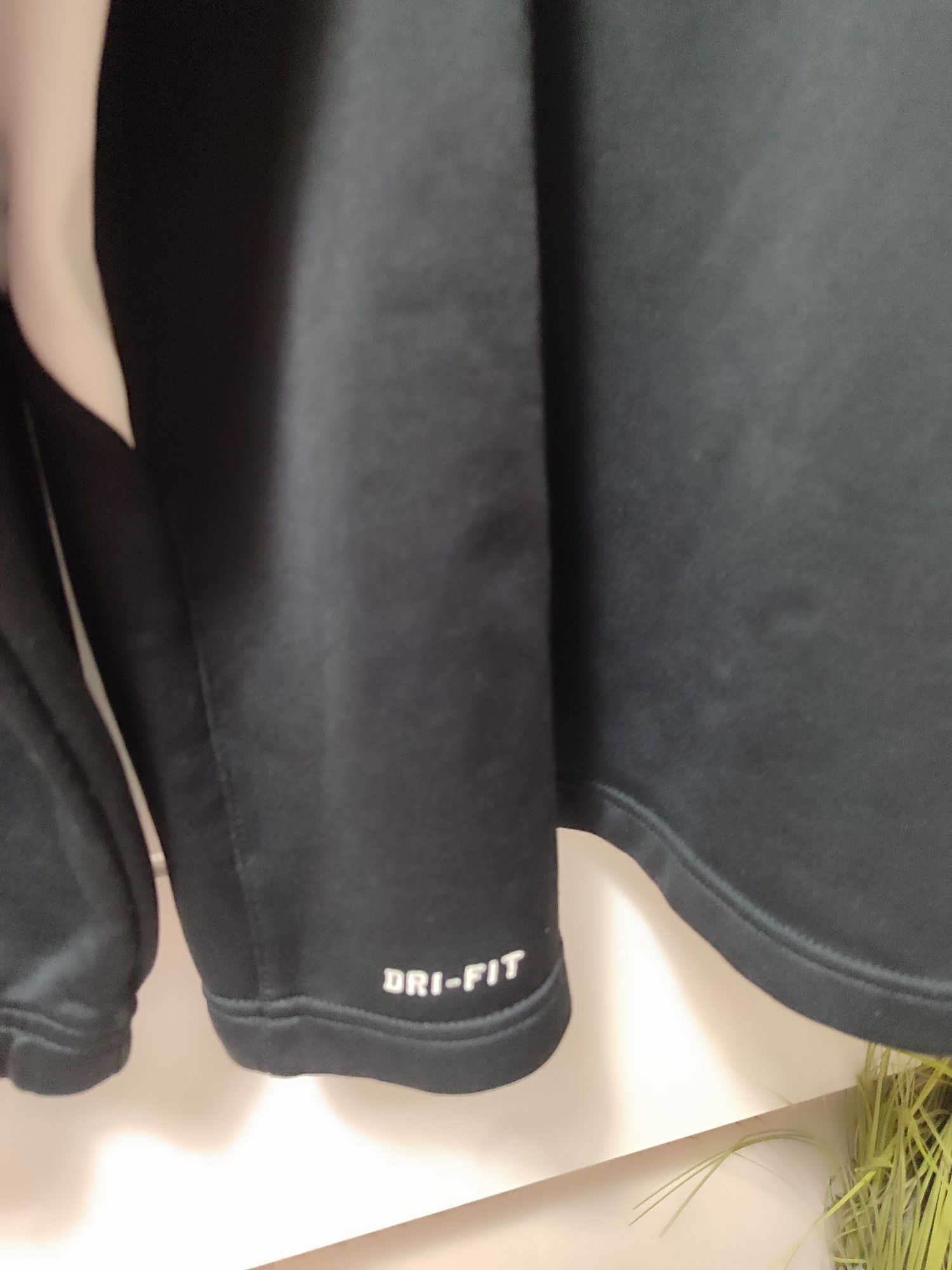Nike Dry Fit- L размер