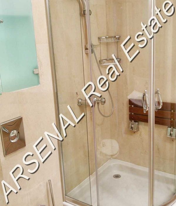 Дава се под наем Тристаен апартамент в София, Център - 130 кв.м за 1200 € - Снимка #2