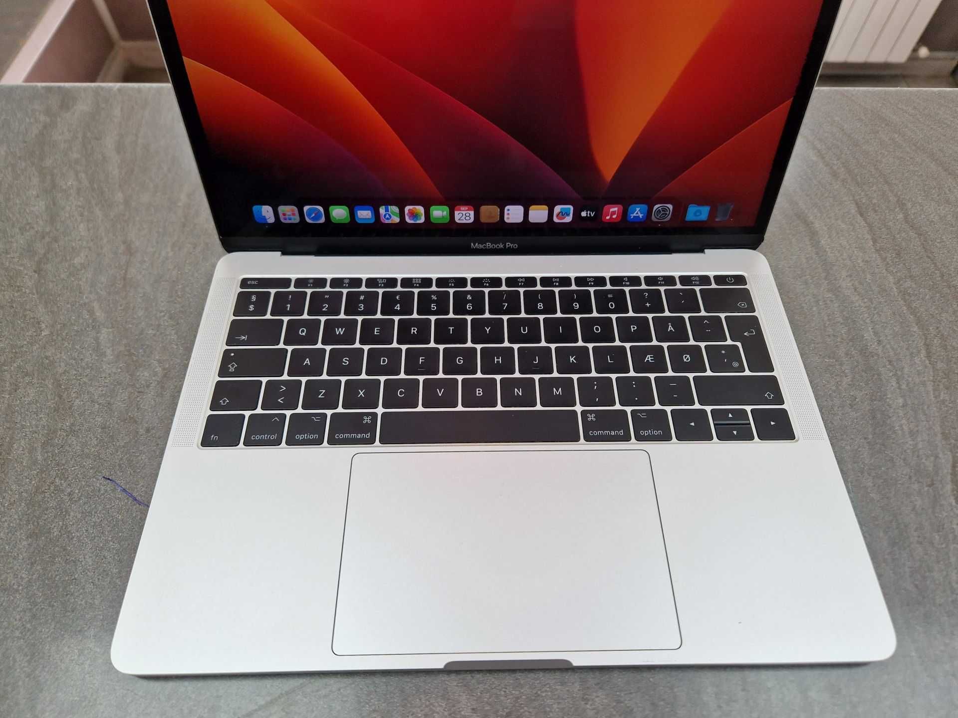 MacBook Pro 2017 Core I5 2.3Ghz Ram 8Gb Ssd 250 Video Iris Plus 640