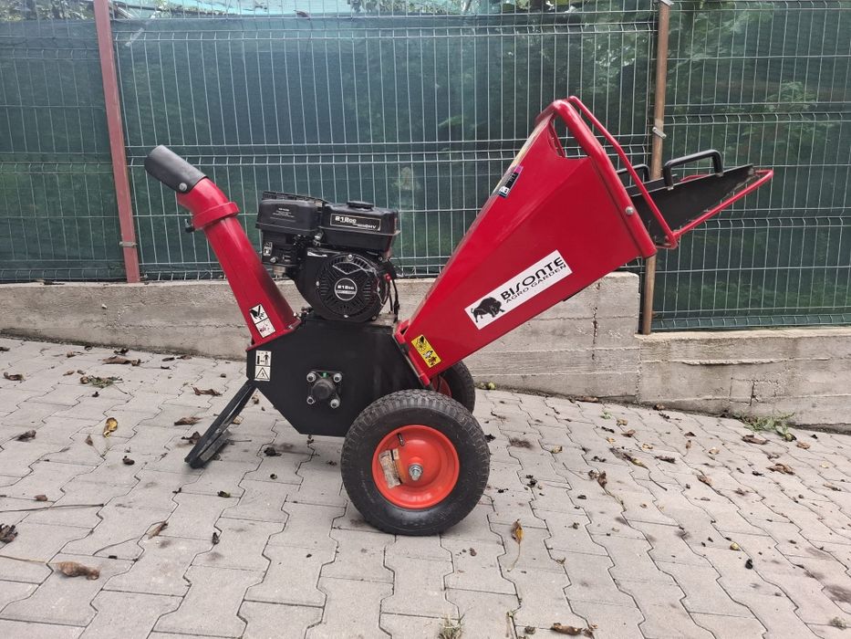 Tocător de Crengi Profesional, 6.5 CP - Stare Impecabilă, Upgrade-uri