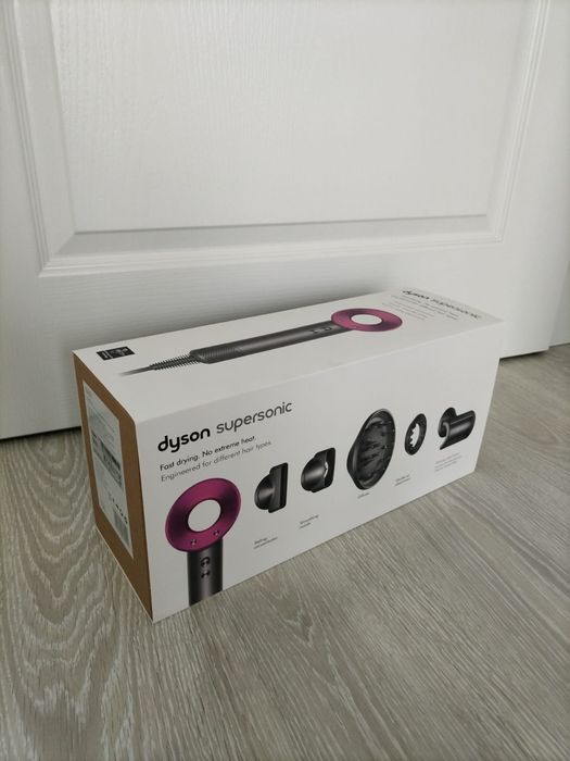 Uscator de par cu ionizare