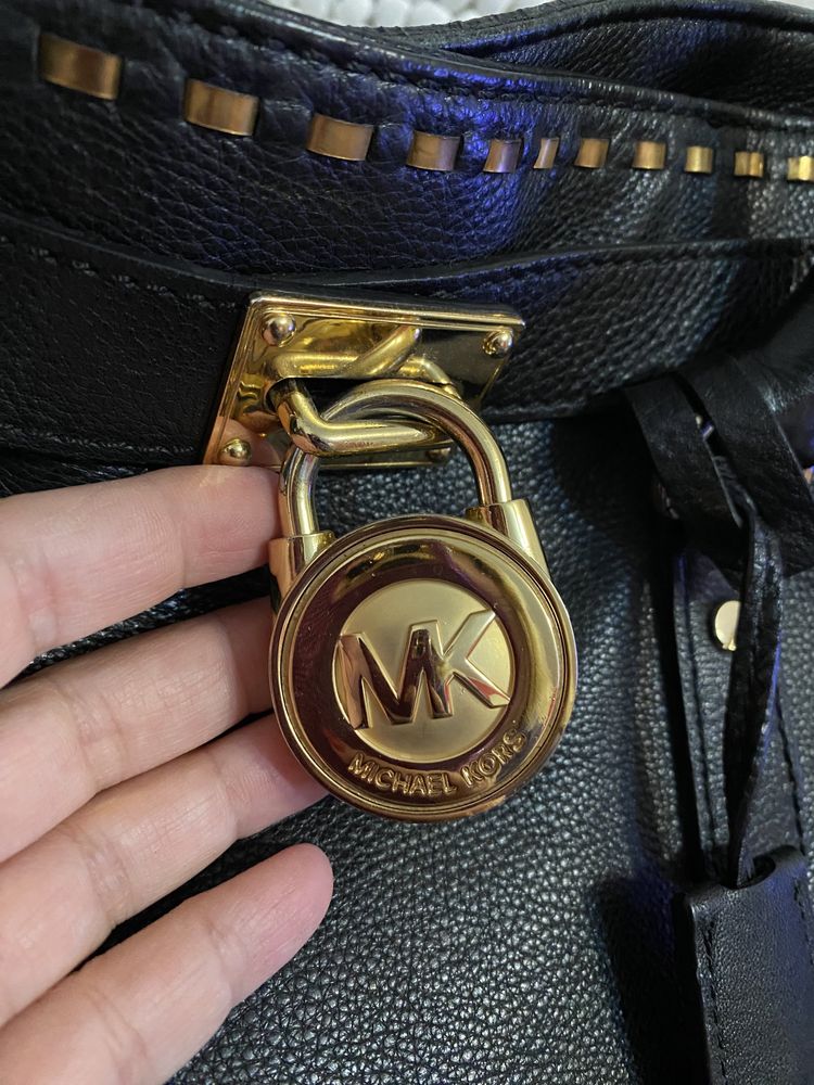 Чанта MICHAEL KORS "Hamilton" Black Saffinao Leather