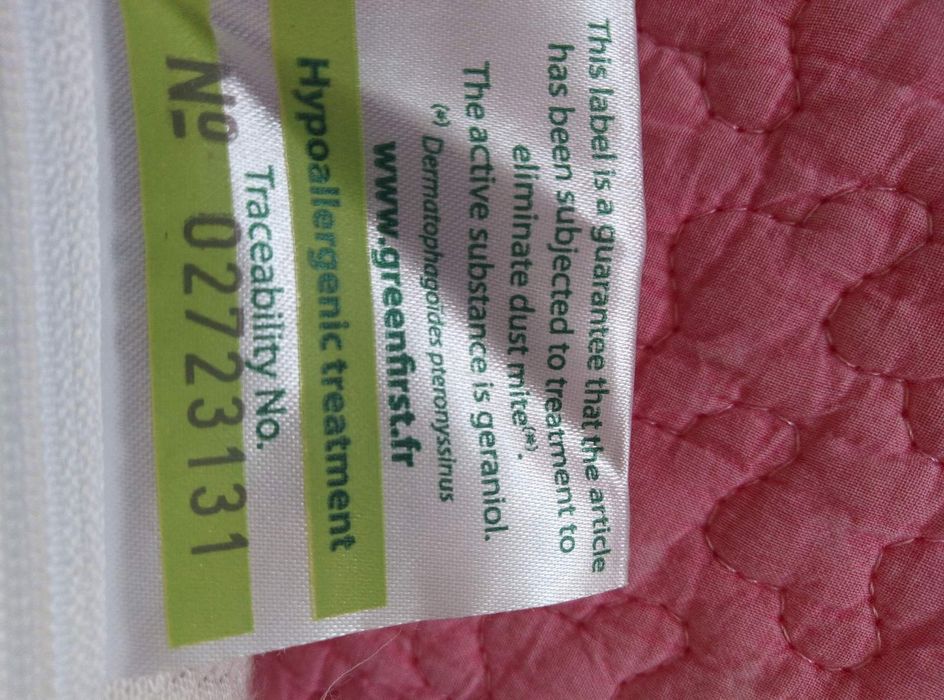 Детско матраче за легло.