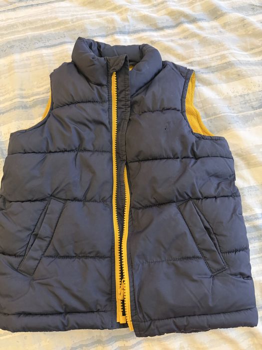 Детская куртка и жилетка брзрукавка