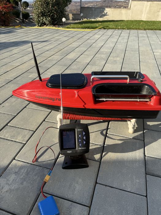 Vand navomodel plantat cu sonar