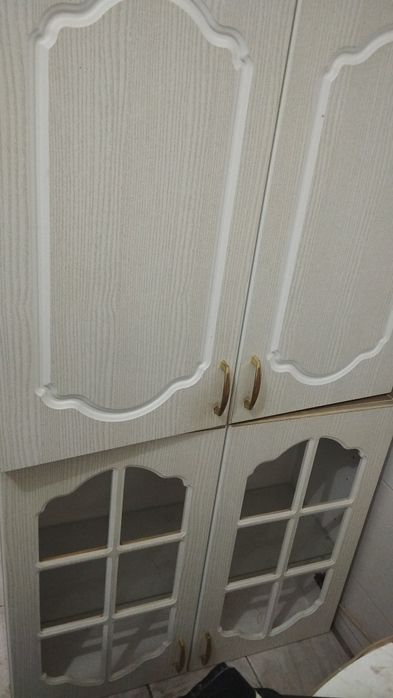 Отдам даром кухонный гарнитур. Самовывоз