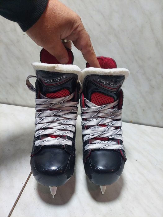 Patine 86 hochei hochey Bauer Vapor X 500 marime 28 (18  cm) impecabil