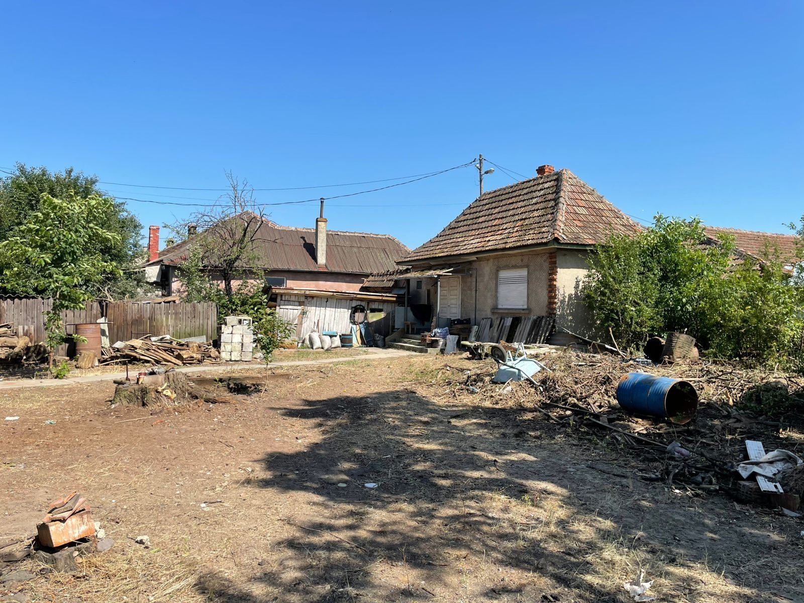 Vând casa în Tileagd