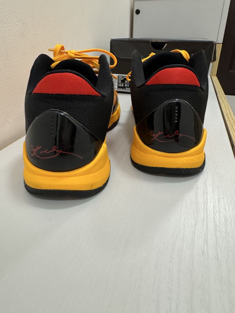 Баскетболни маратонки Kobe 5 Bruce Lee
