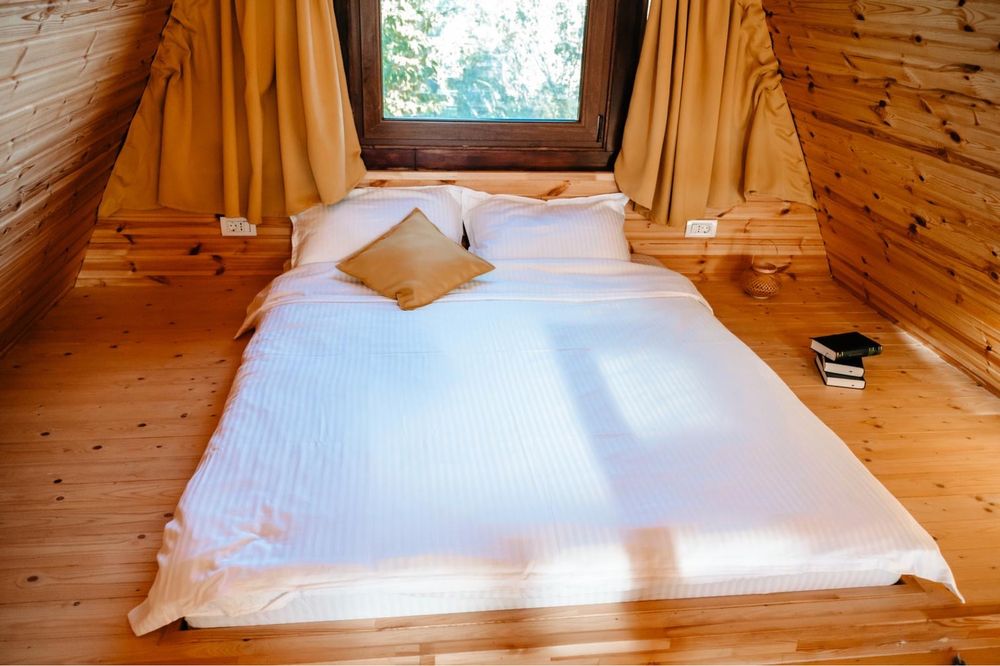 Inchiriem casute A / cabane / cabane A frame