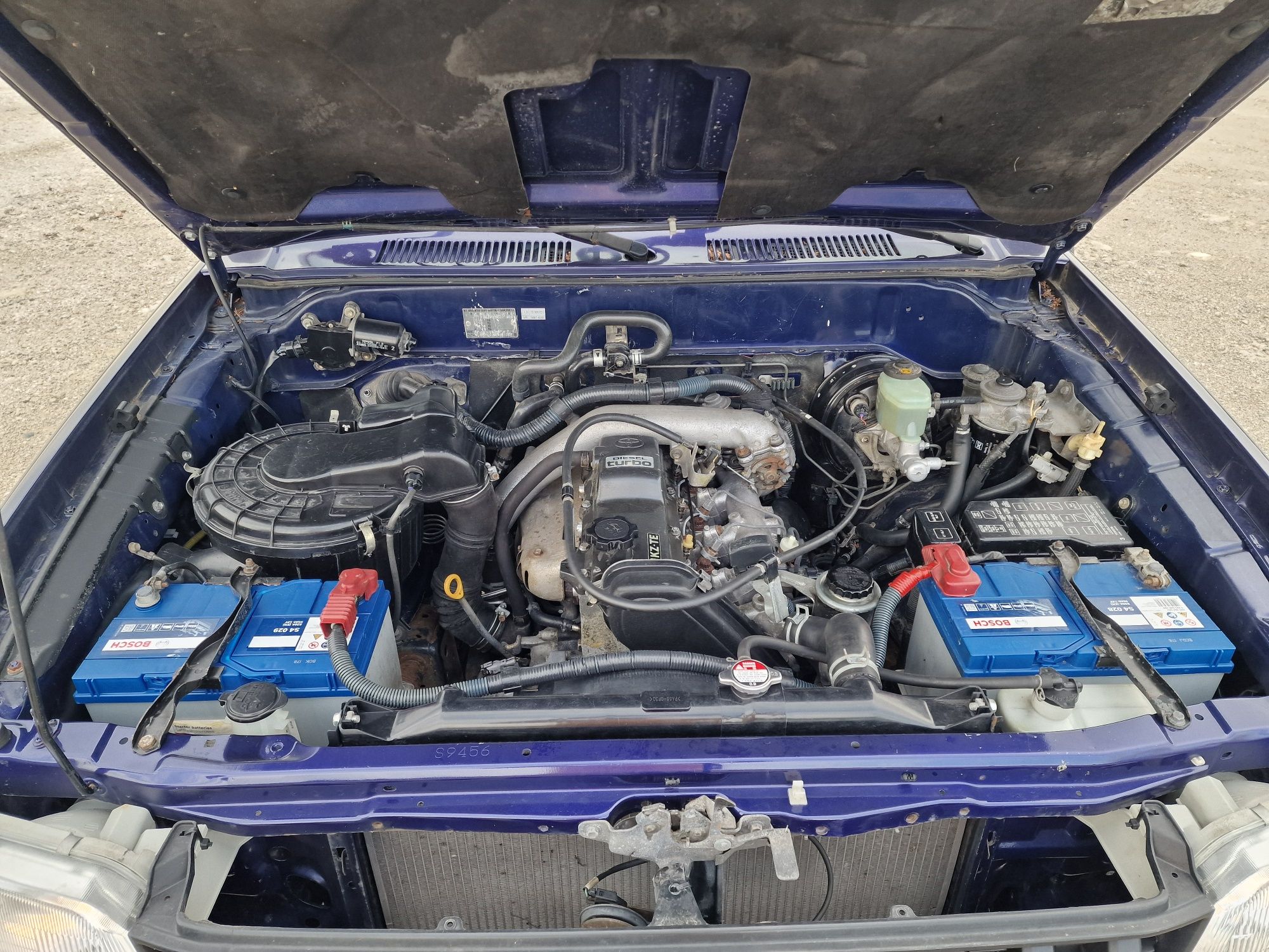 Toyota Landcruiser j90 1kz-te