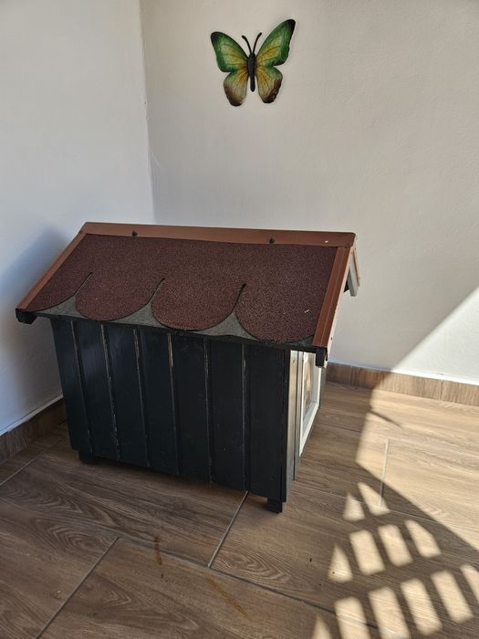 Cușcă cățel talie mică izolată