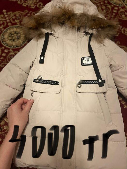 Продам  зимние детские куртки для девочек