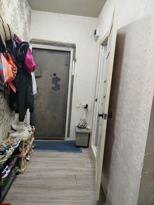 Продаётся 1в2/3/5 Авиагородок лоджия 2*6