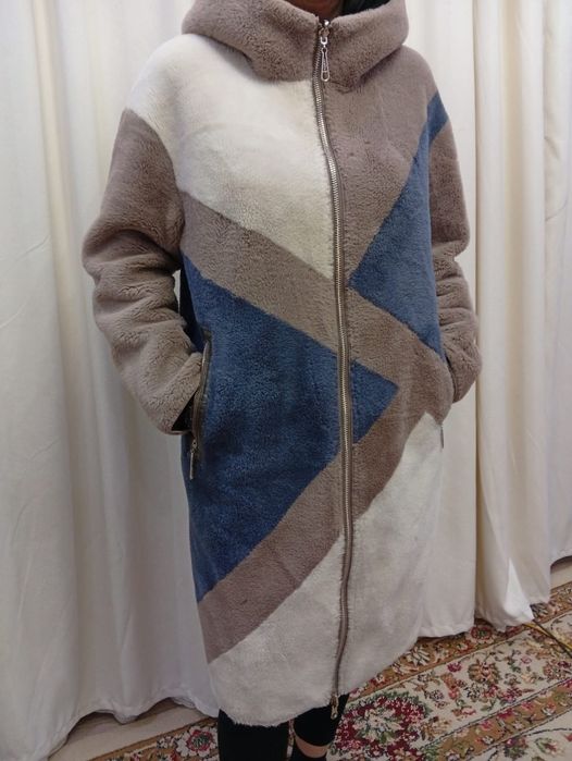 Продается дубленка двухсторнняя