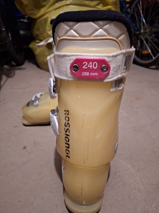 Ски с автомати и обувки Rossignol