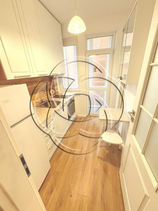 Чисто нов двустаен апартамент до НДК