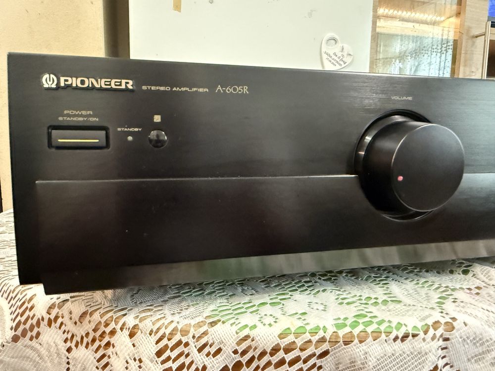 Pioneer A-605 качествен стерео усилвател