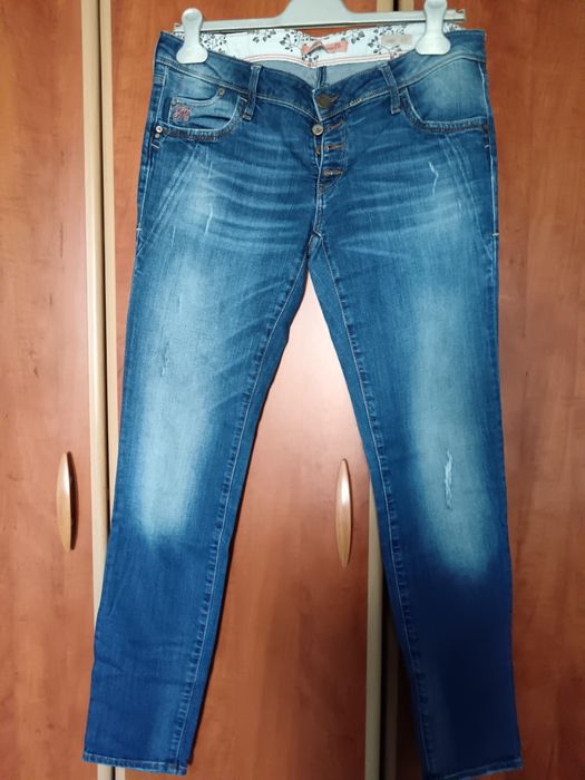 Vând Blugi Dama Mai Jeans .Co Mărimea 42