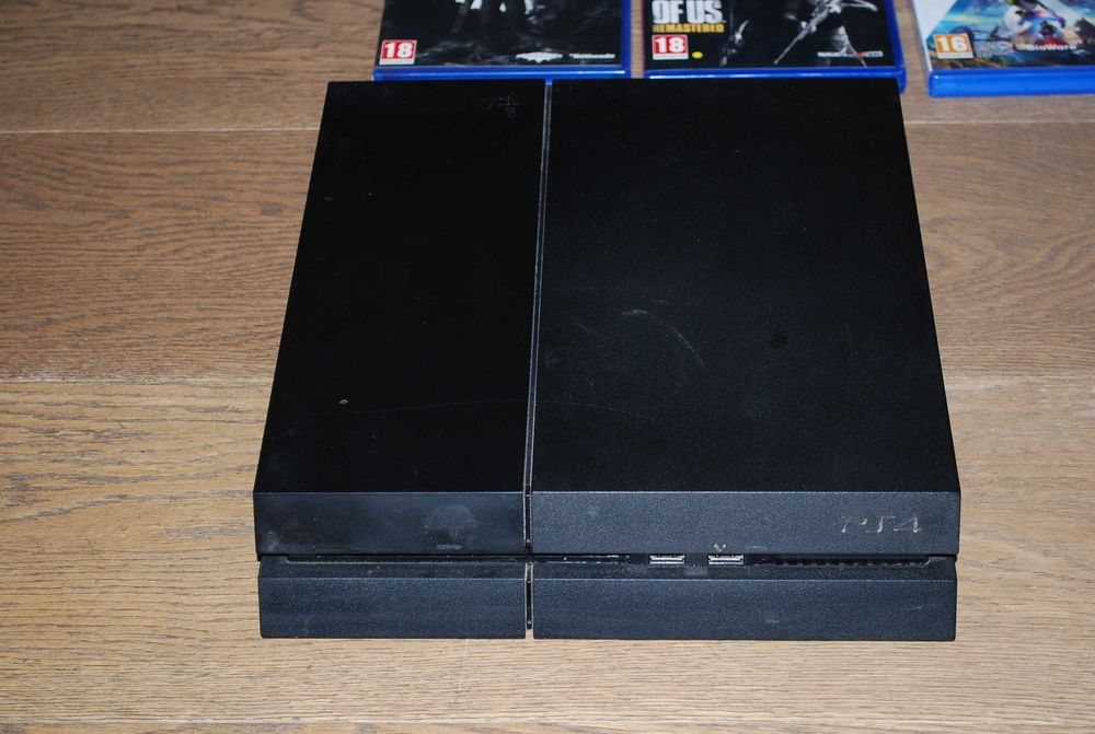 Playstation 4 с много игри