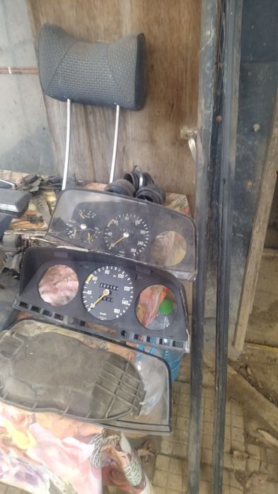 Части за Мерцедес 123