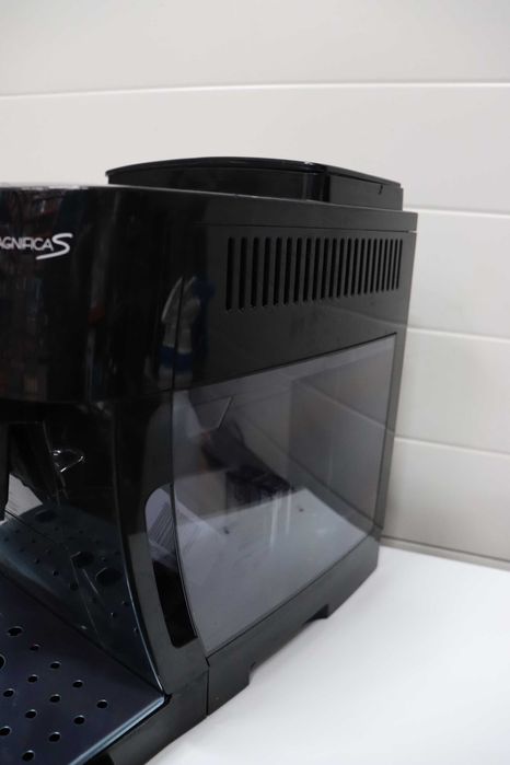 De'Longhi Magnifica S ECAM 22.110 автоматична кафемашина с разпенител