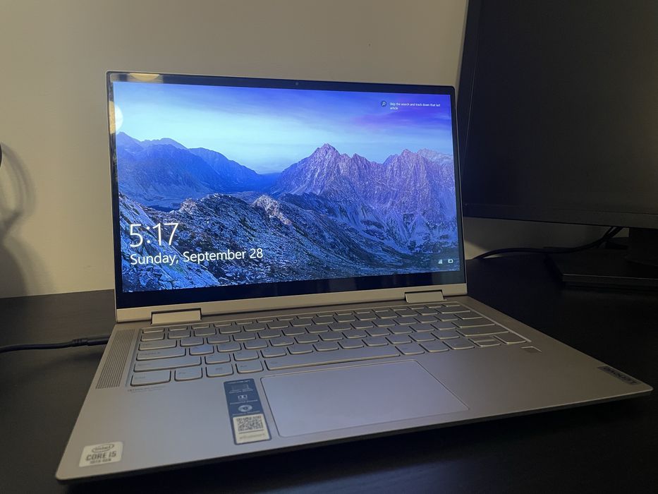 Laptop Lenovo Yoga 2in1 Procesor i5-10210U