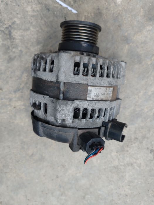 Alternator Ford Kuga 2.0tdci 2012 350lei