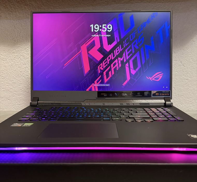 Лаптоп ASUS ROG Strix G713