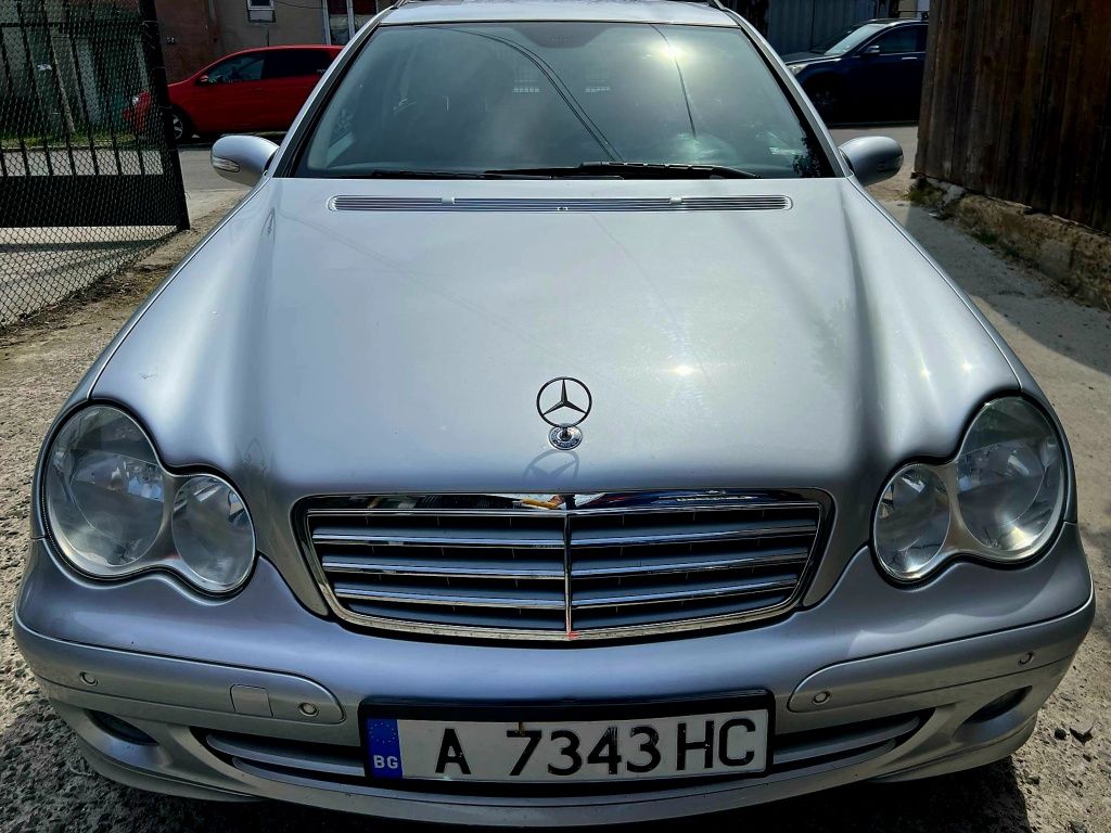 Mercedes-Benz C 220