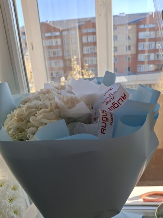 Цветы ко дню учителя б/у