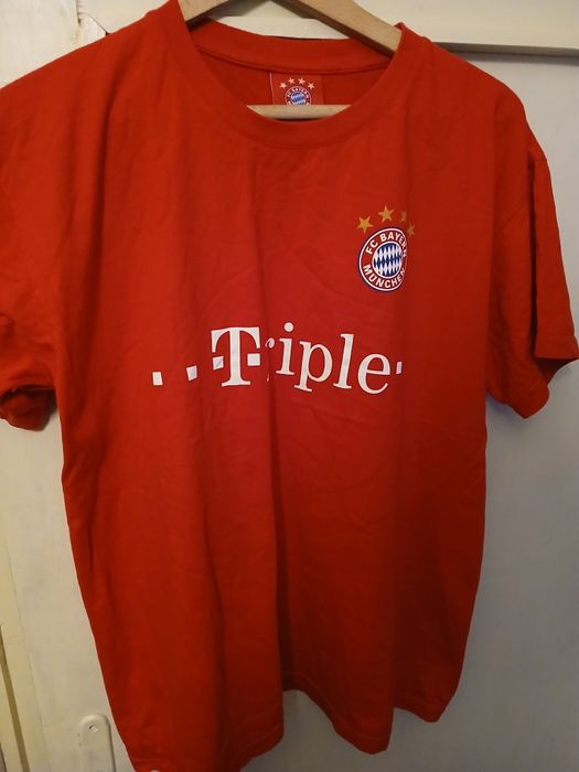 Футболни тениски Манчестър Юнайтед, Байерн Мюнхен.