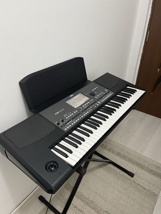 Orga Korg PA600 (aproape noua)
